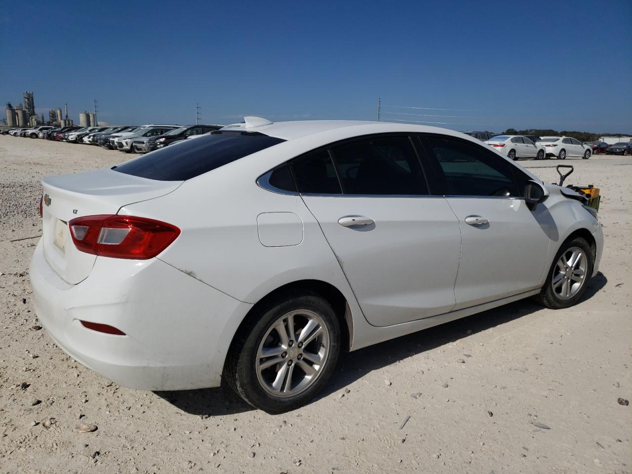 Obraz 3 z 2017 CHEVROLET CRUZE LT 2017 z VIN 1G1BE5SM5H7237683