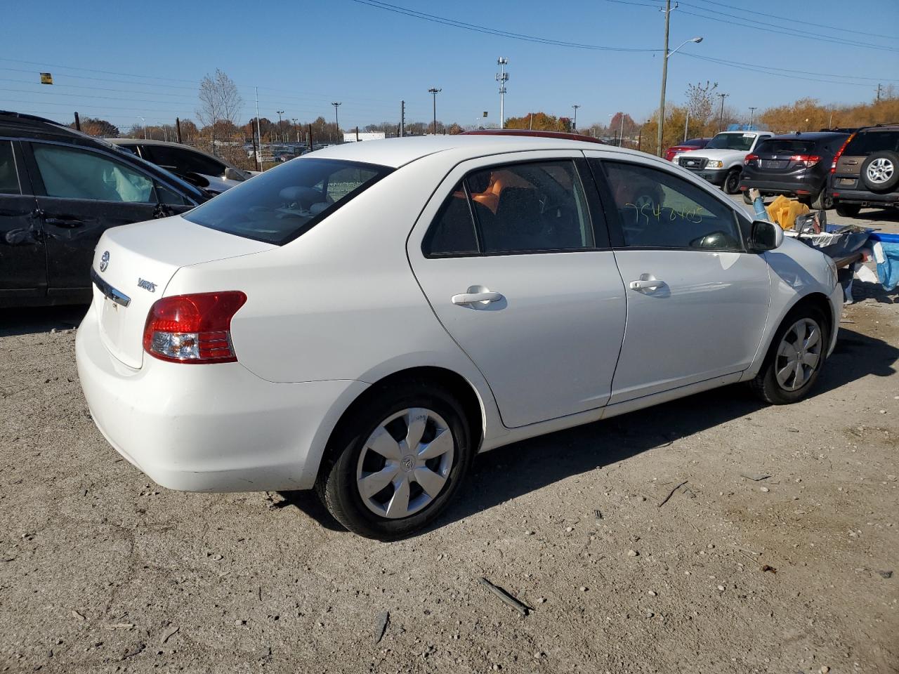 Image 3 of 2008 TOYOTA YARIS  2008 with VIN JTDBT923X81291608