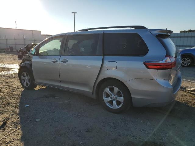 Изображение 2 2015 TOYOTA SIENNA LE 2015 с VIN 5TDKK3DCXFS562826