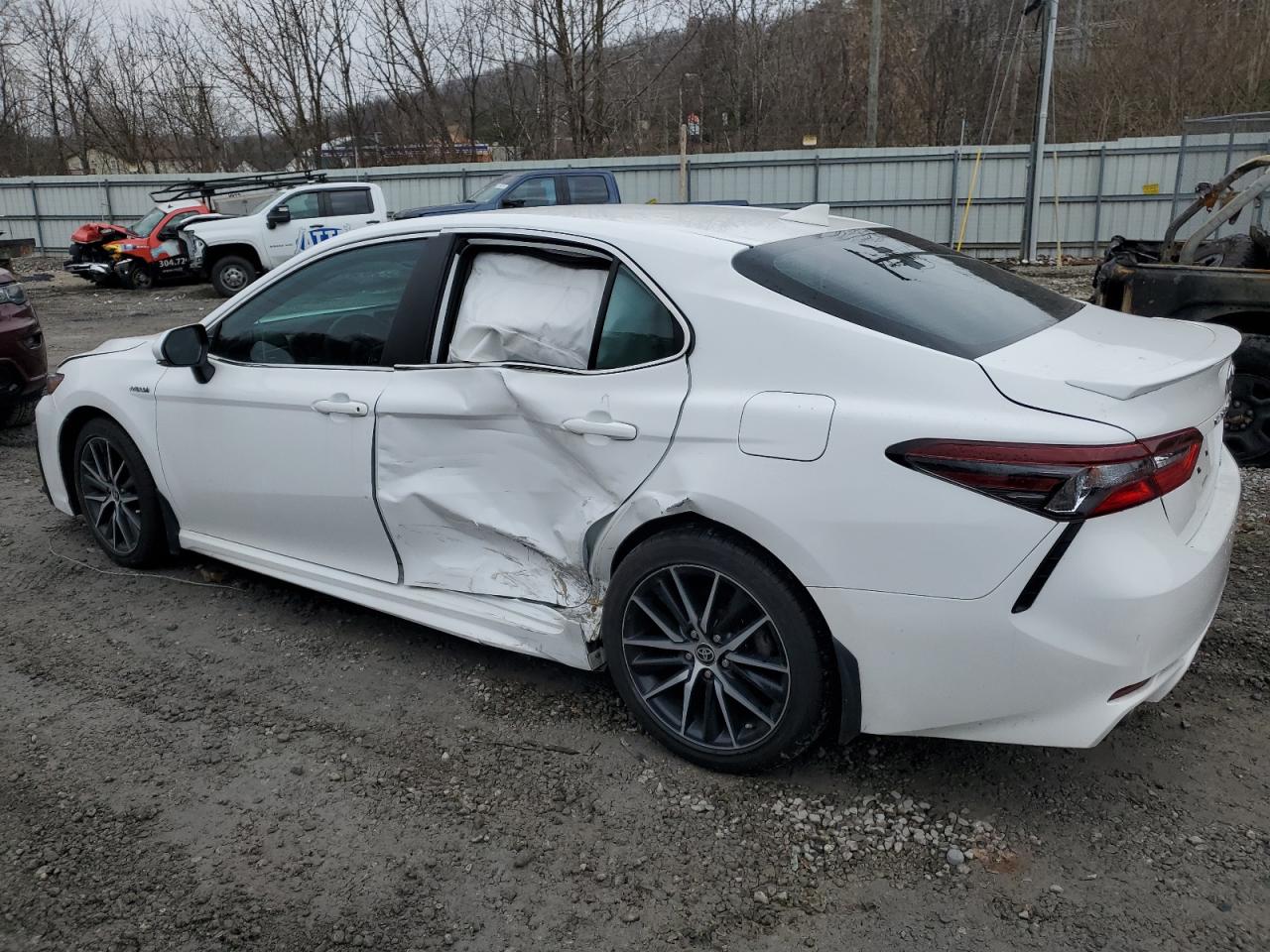 Obraz 2 z 2021 TOYOTA CAMRY SE 2021 z VIN 4T1G31AK8MU555218