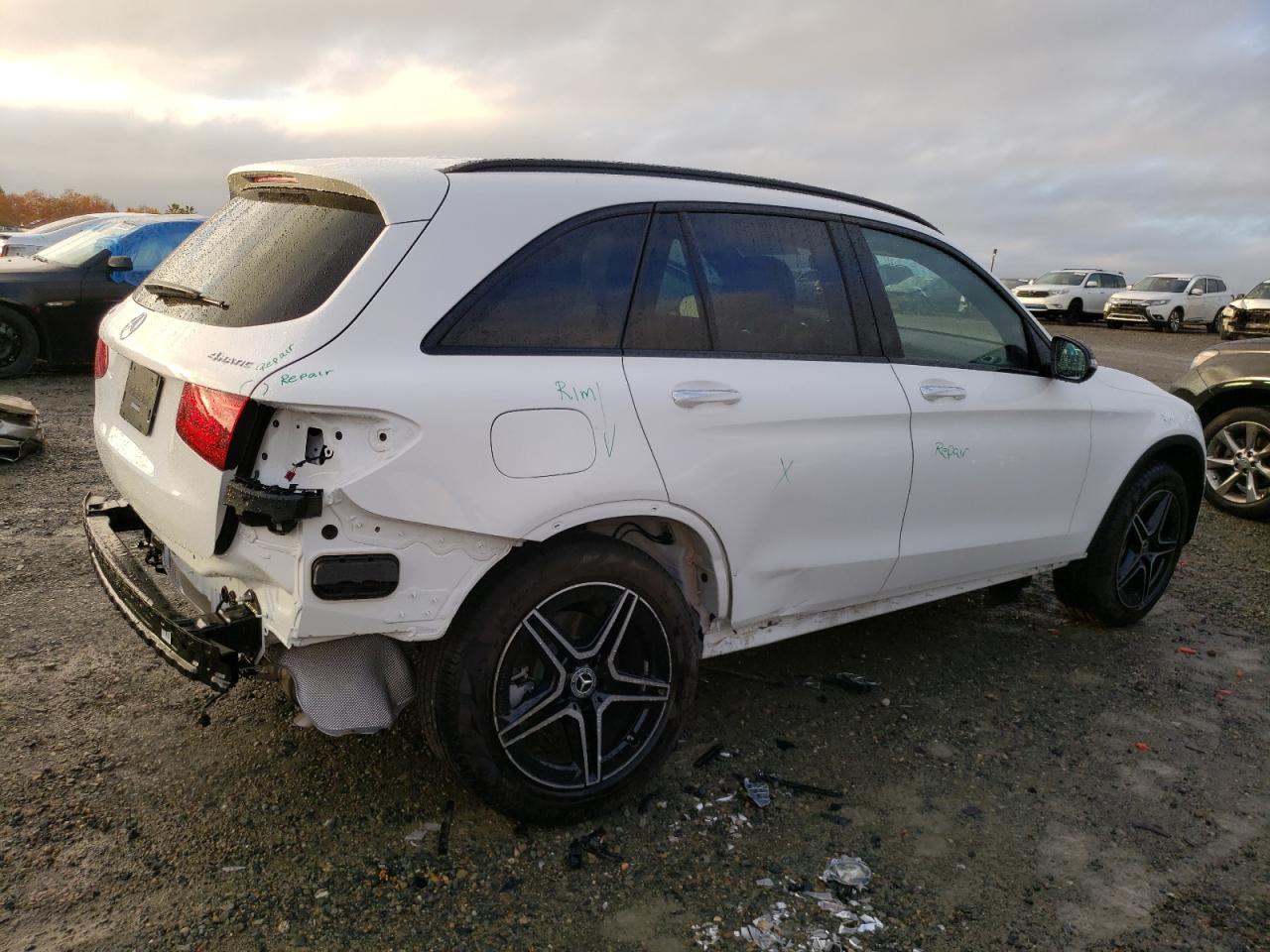 Image 3 of 2022 MERCEDES-BENZ GLC 300 4MATIC 2022 with VIN W1N0G8EB4NV396571