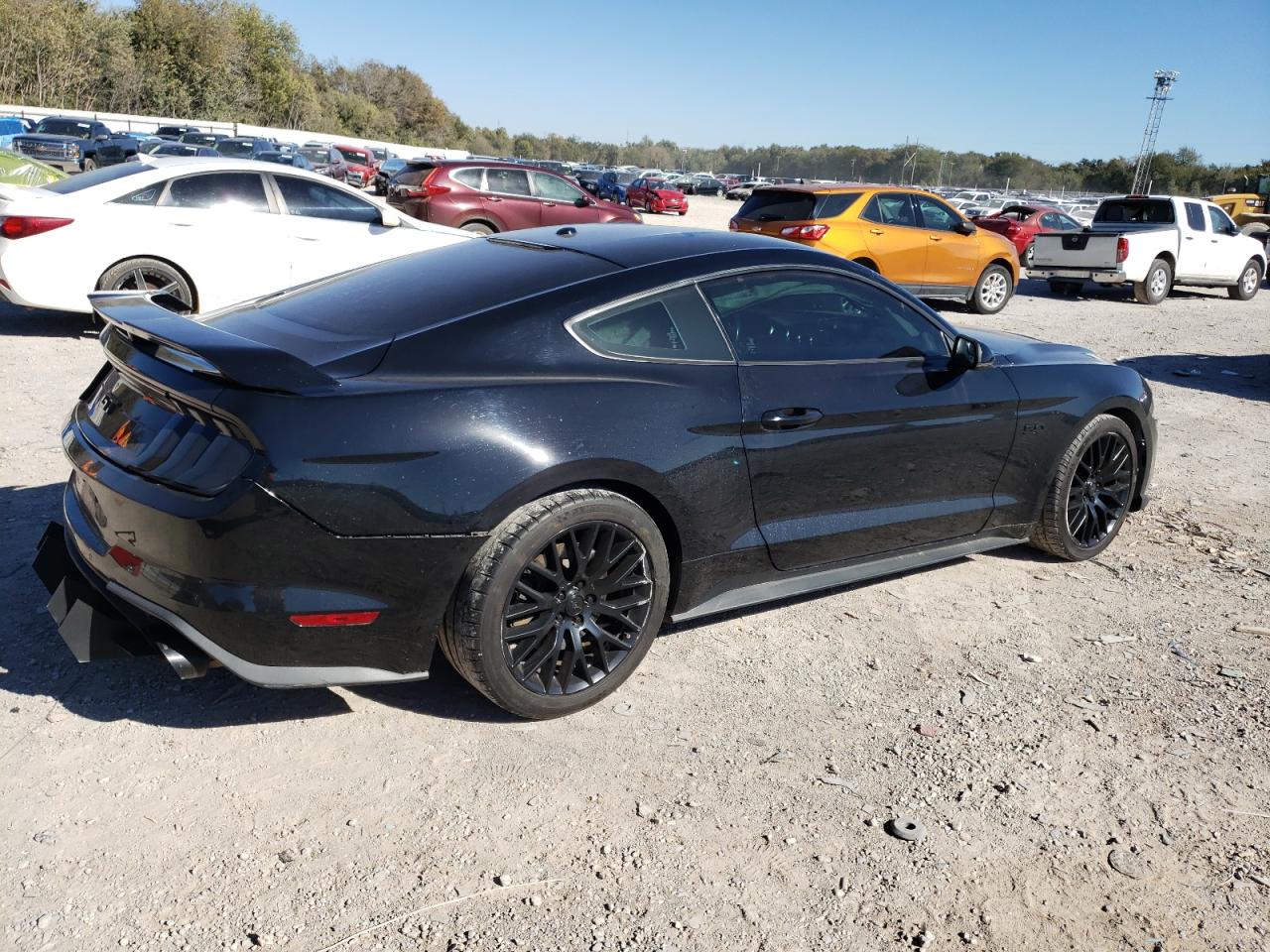 Image 3 of 2018 FORD MUSTANG GT 2018 with VIN 1FA6P8CF2J5121630