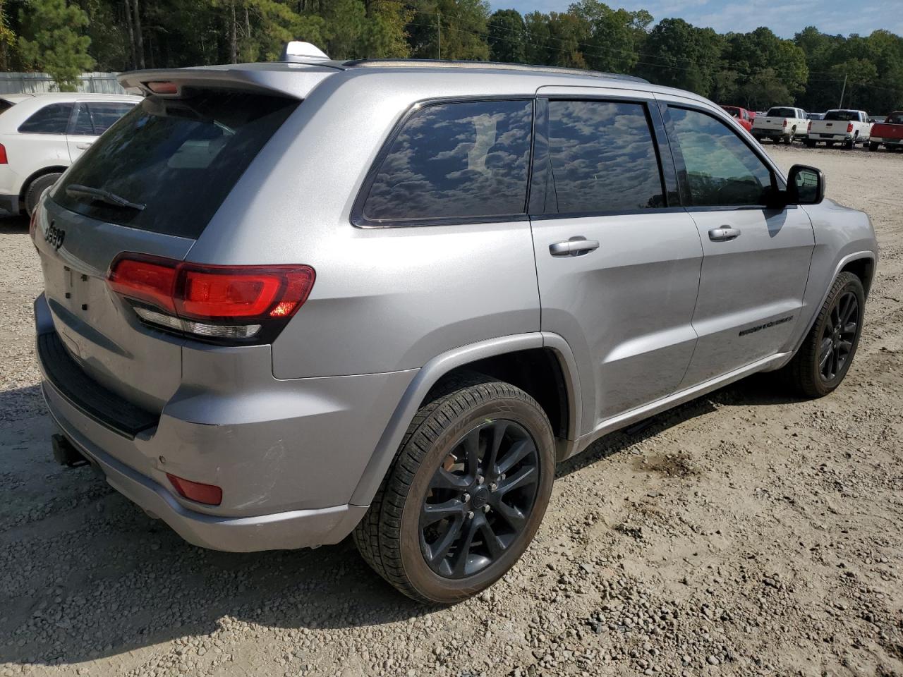 Obraz 3 z 2018 JEEP GRAND CHEROKEE LAREDO 2018 z VIN 1C4RJFAG7JC320158