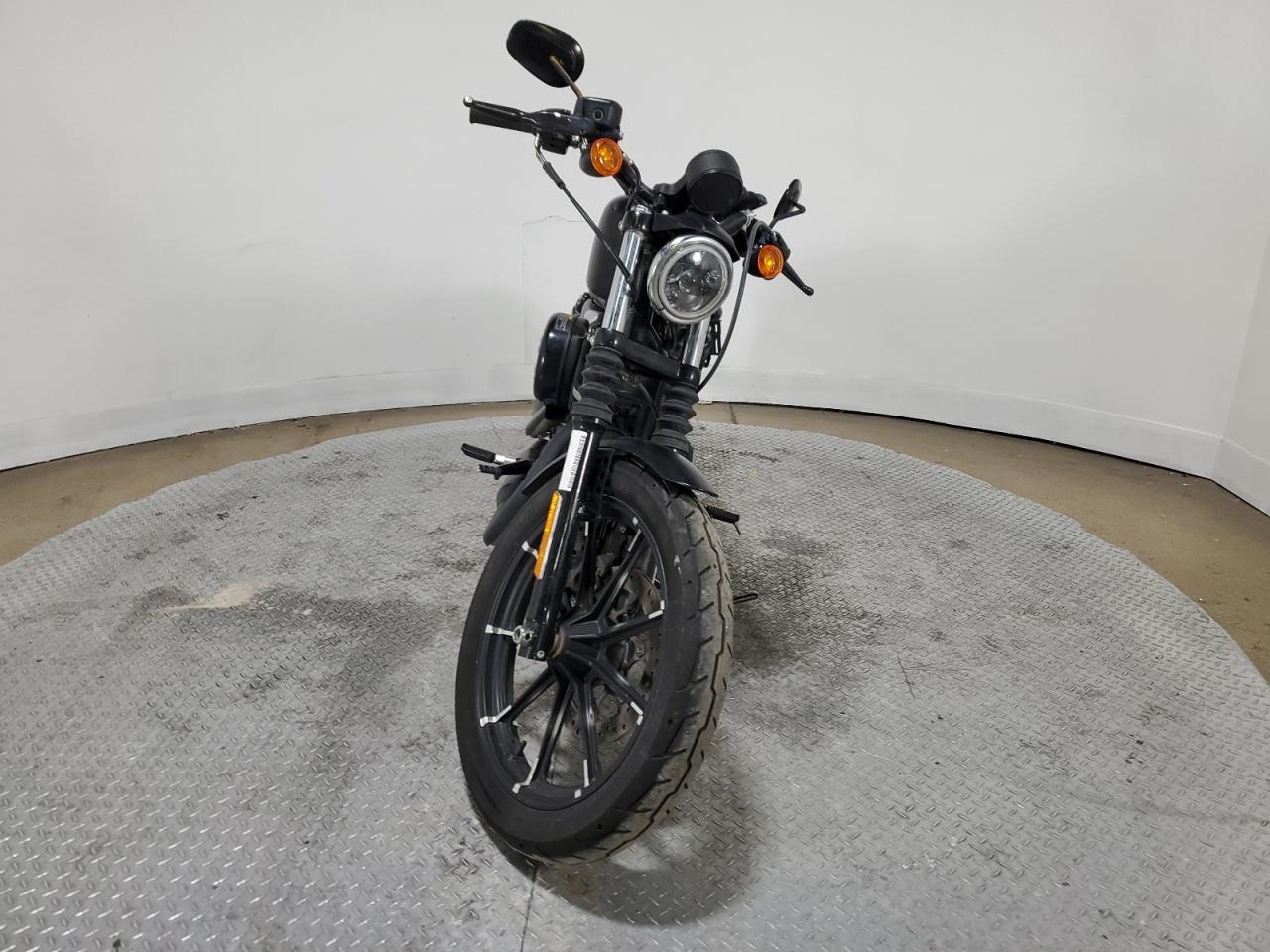 Image 2 of 2021 HARLEY-DAVIDSON XL883 N 2021 with VIN 1HD4LE218MB403941