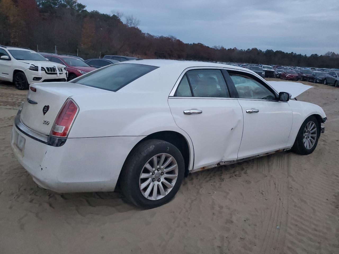 Obraz 3 z 2013 CHRYSLER 300  2013 z VIN 2C3CCAAG2DH513715