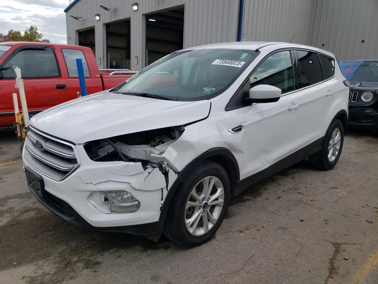 Image 1 of 2017 FORD ESCAPE SE 2017 with VIN 1FMCU0G94HUA15901
