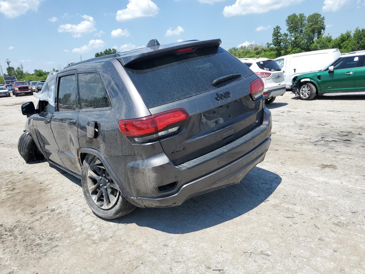 Image 2 of 2019 JEEP GRAND CHEROKEE LAREDO 2019 with VIN 1C4RJFAG8KC761265