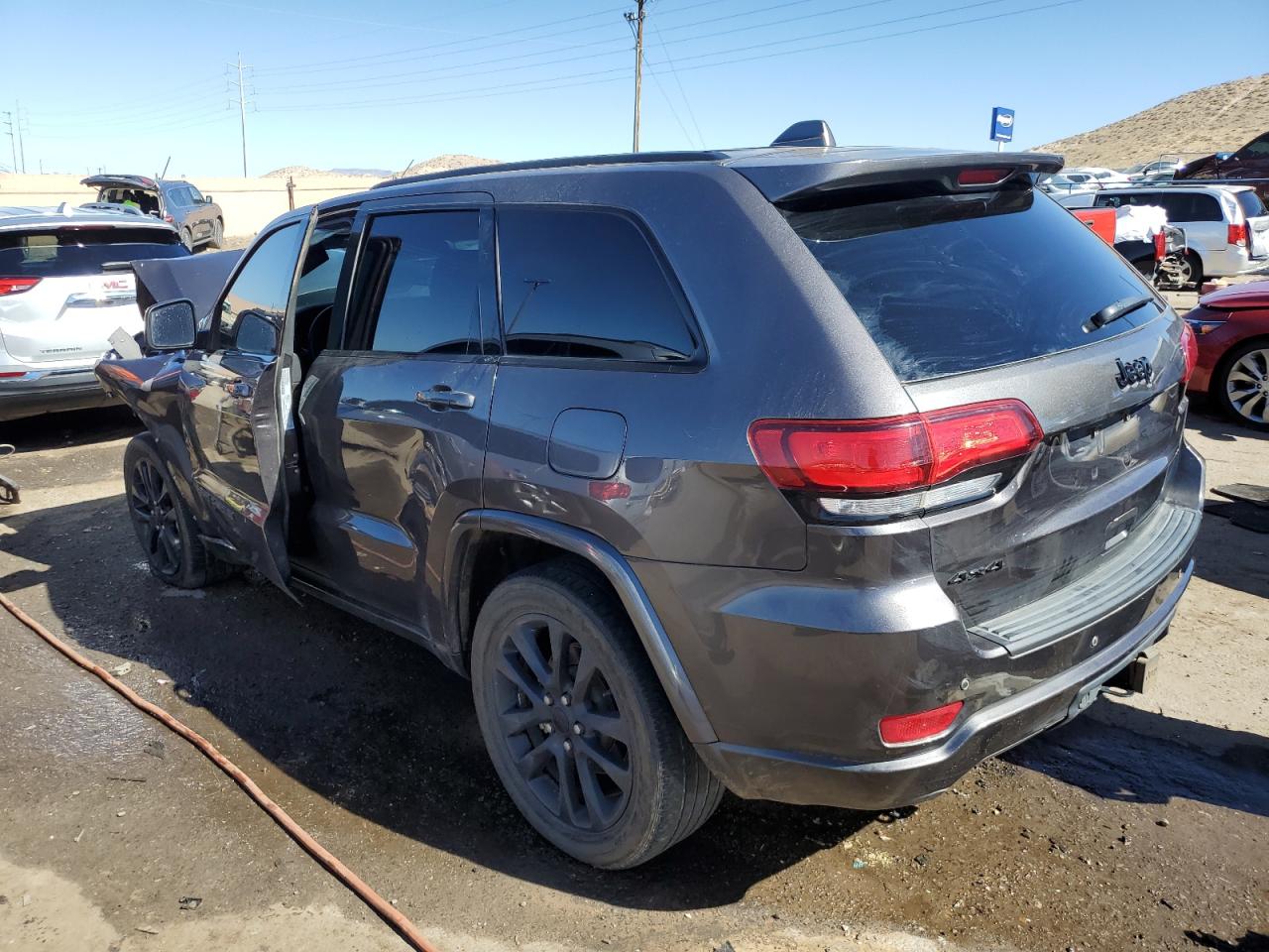 Изображение 2 2021 JEEP GRAND CHEROKEE LAREDO 2021 с VIN 1C4RJFAG1MC843289