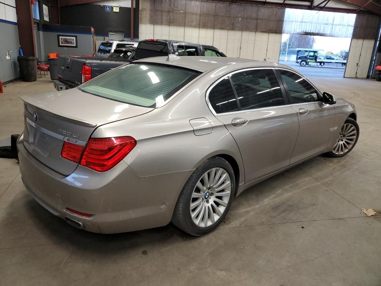Image 3 of 2012 BMW 750 LI 2012 with VIN WBAKB8C55CC963226
