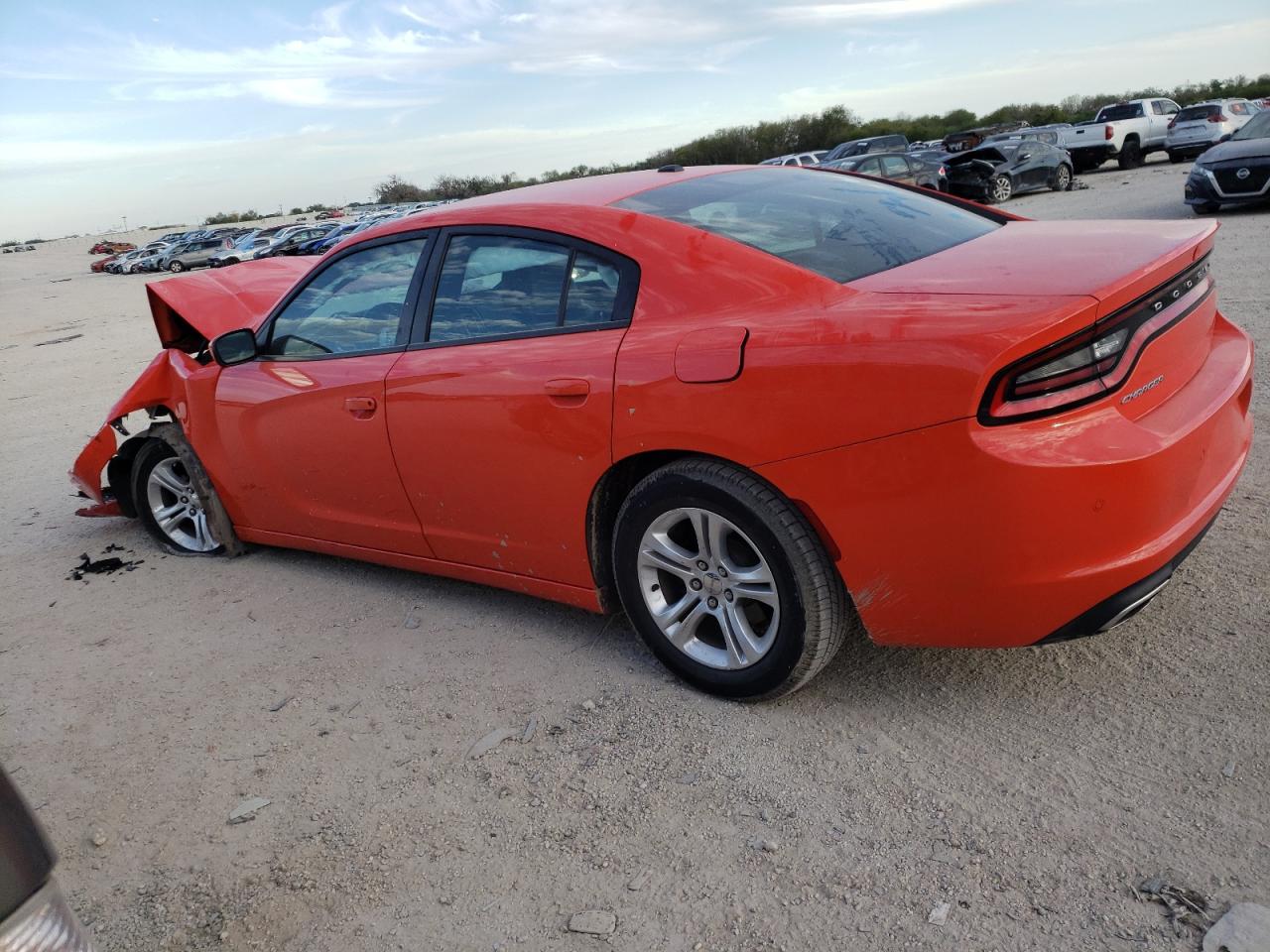 Obraz 2 z 2020 DODGE CHARGER SXT 2020 z VIN 2C3CDXBG0LH110930