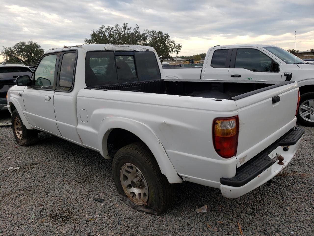 Изображение 2 2002 MAZDA B3000 CAB PLUS 2002 с VIN 4F4YR16U62TM01635