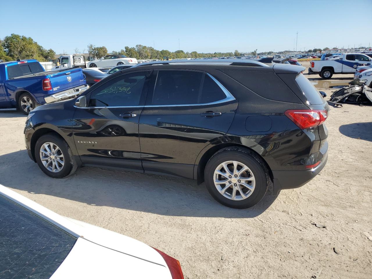 Изображение 2 2019 CHEVROLET EQUINOX LT 2019 с VIN 3GNAXUEV1KL326706