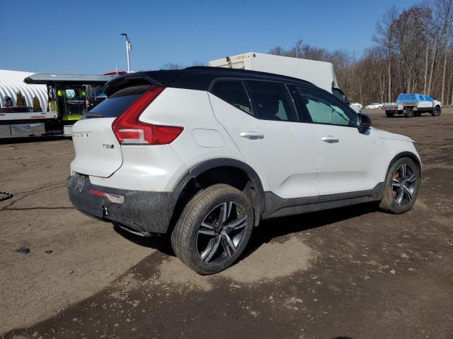 Image 3 of 2020 VOLVO XC40 T5 R-DESIGN 2020 with VIN YV4162UM9L2194674