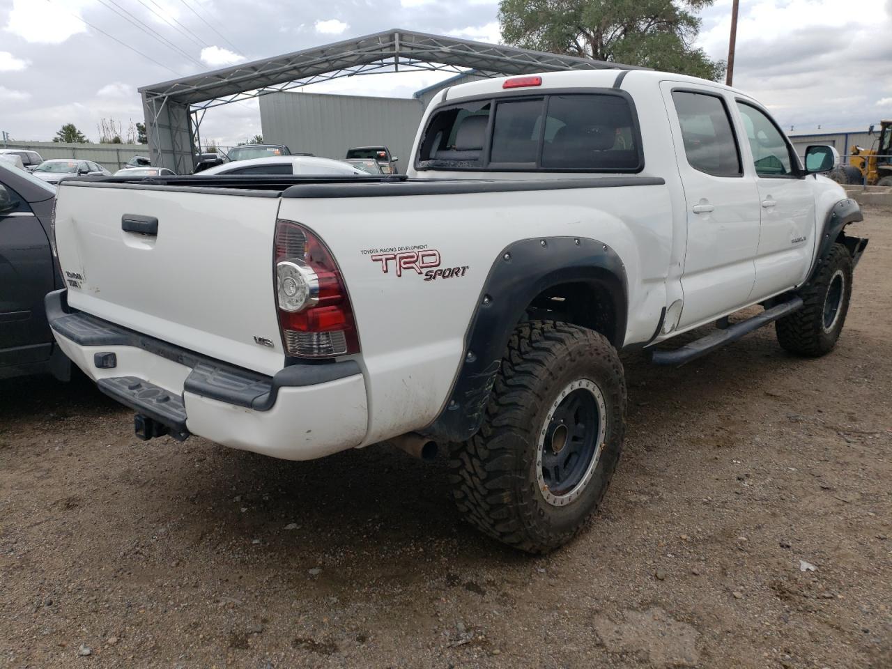 Obraz 3 z 2013 TOYOTA TACOMA DOUBLE CAB LONG BED 2013 z VIN 3TMMU4FN5DM051190