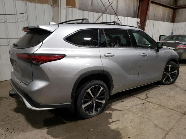 Obraz 3 z 2022 TOYOTA HIGHLANDER XSE 2022 z VIN 5TDJZRBH7NS203201
