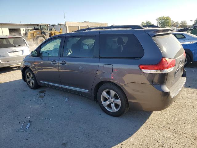 Изображение 2 2013 TOYOTA SIENNA LE 2013 с VIN 5TDKK3DC0DS302965