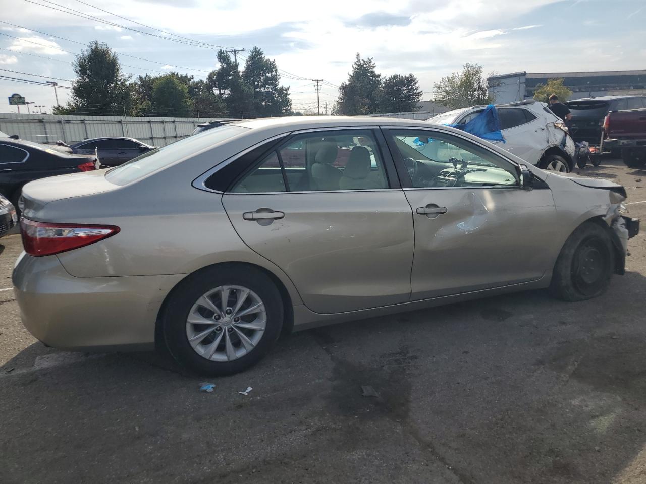 Изображение 3 2015 TOYOTA CAMRY LE 2015 с VIN 4T4BF1FKXFR465572
