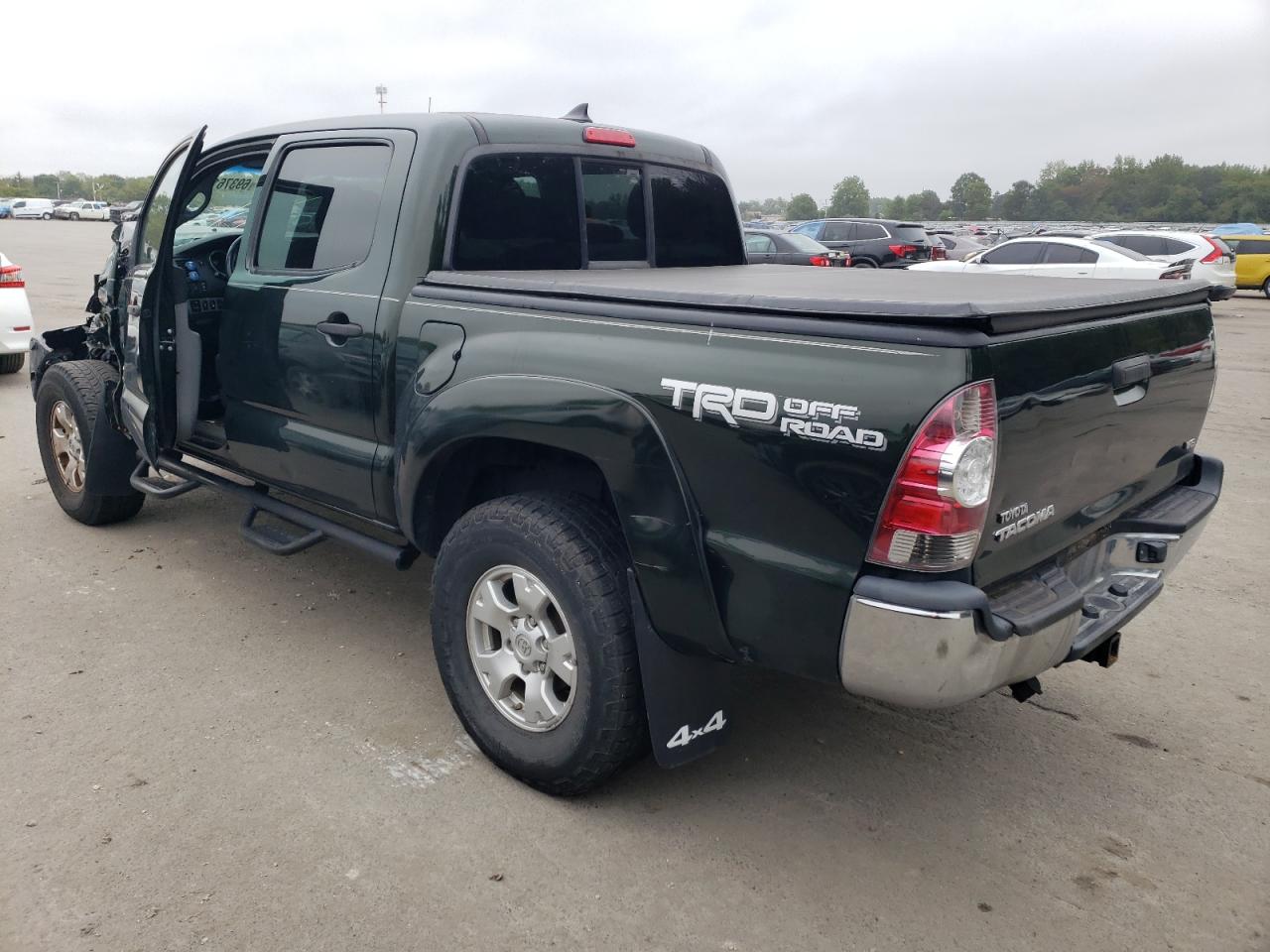 Obraz 2 z 2014 TOYOTA TACOMA DOUBLE CAB 2014 z VIN 3TMLU4EN9EM136077