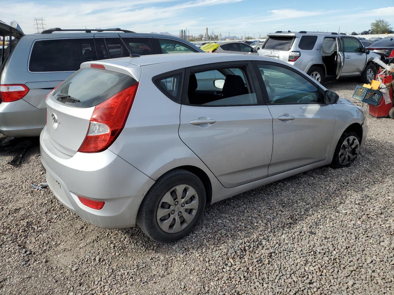 Изображение 3 2017 HYUNDAI ACCENT SE 2017 с VIN KMHCT5AE2HU342769