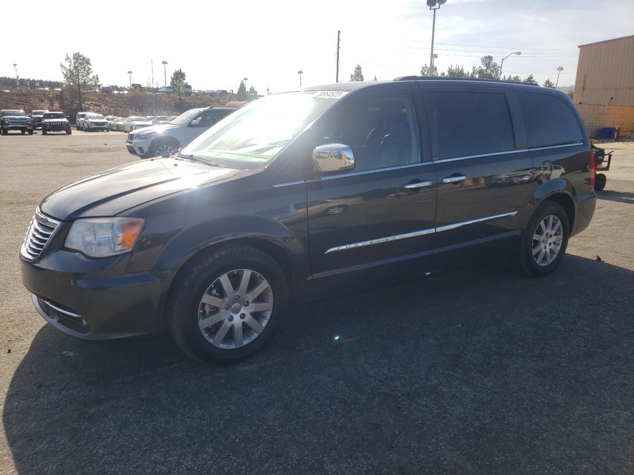 2012 CHRYSLER TOWN & COUNTRY TOURING L 2012 image