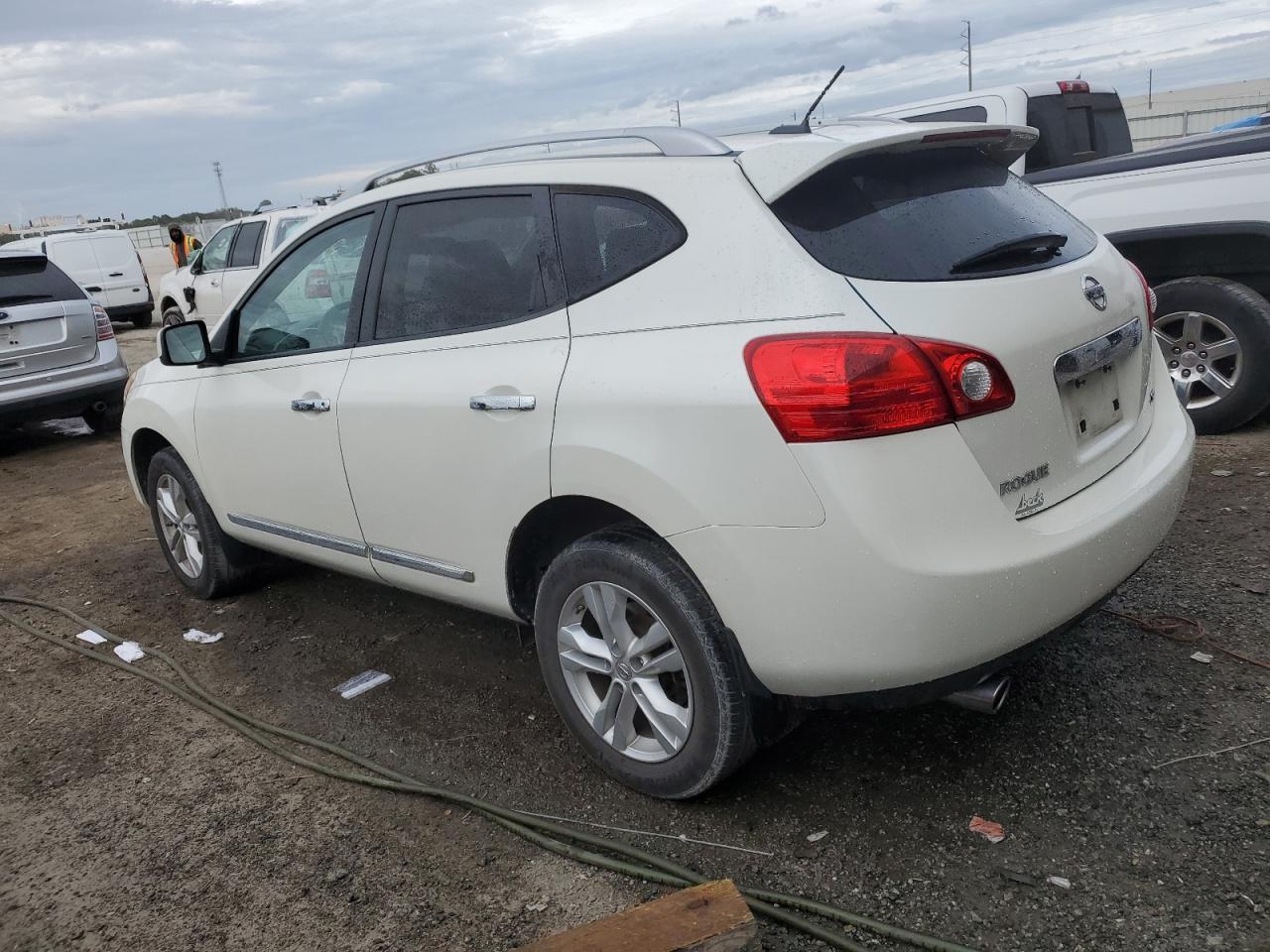 Obraz 2 z 2013 NISSAN ROGUE S 2013 z VIN JN8AS5MT7DW008183