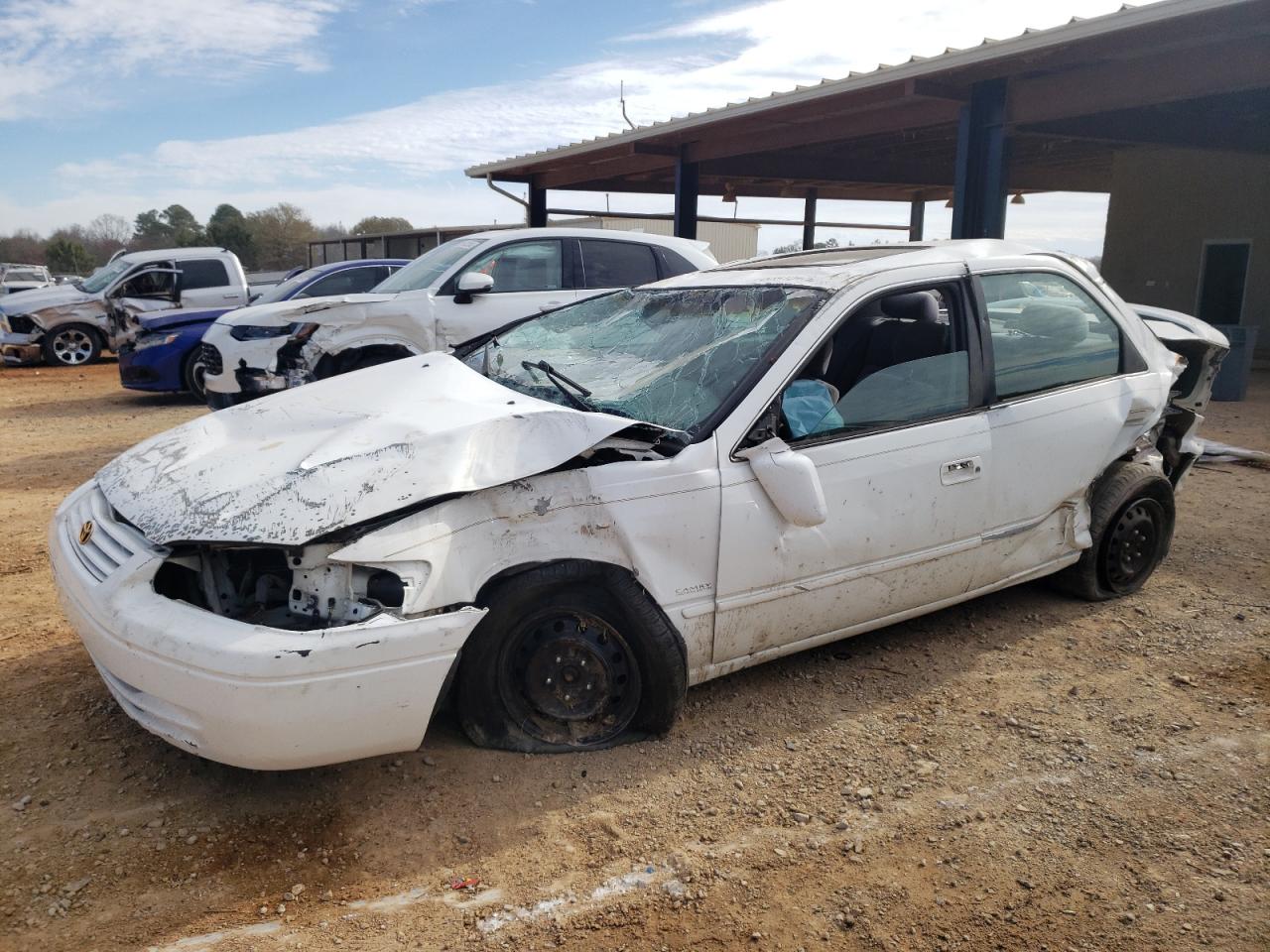 Obraz 1 z 1998 TOYOTA CAMRY CE 1998 z VIN 4T1BG22K6WU845382