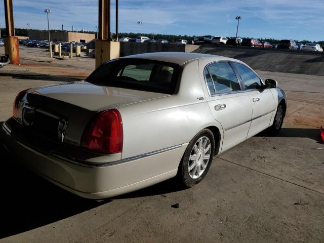 Obraz 3 z 2007 LINCOLN TOWN CAR SIGNATURE LIMITED 2007 z VIN 1LNHM82V27Y602310