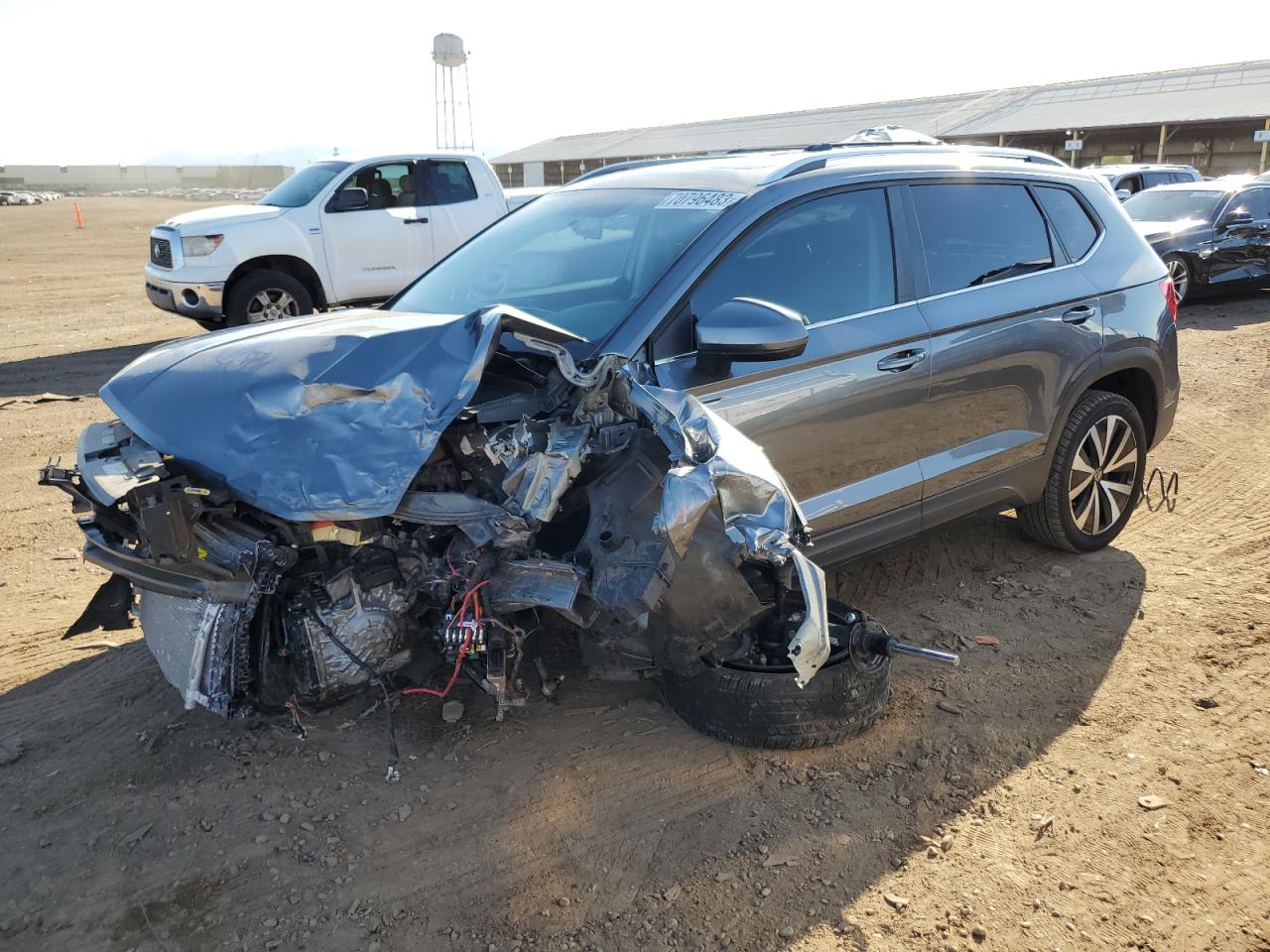 Image 1 of 2022 VOLKSWAGEN TAOS SE 2022 with VIN 3VVTX7B2XNM073186