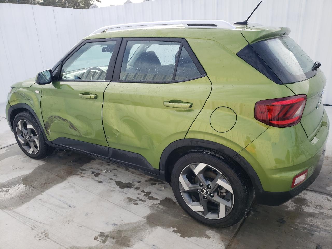 Image 2 of 2023 HYUNDAI VENUE SEL 2023 with VIN KMHRC8A39PU217986