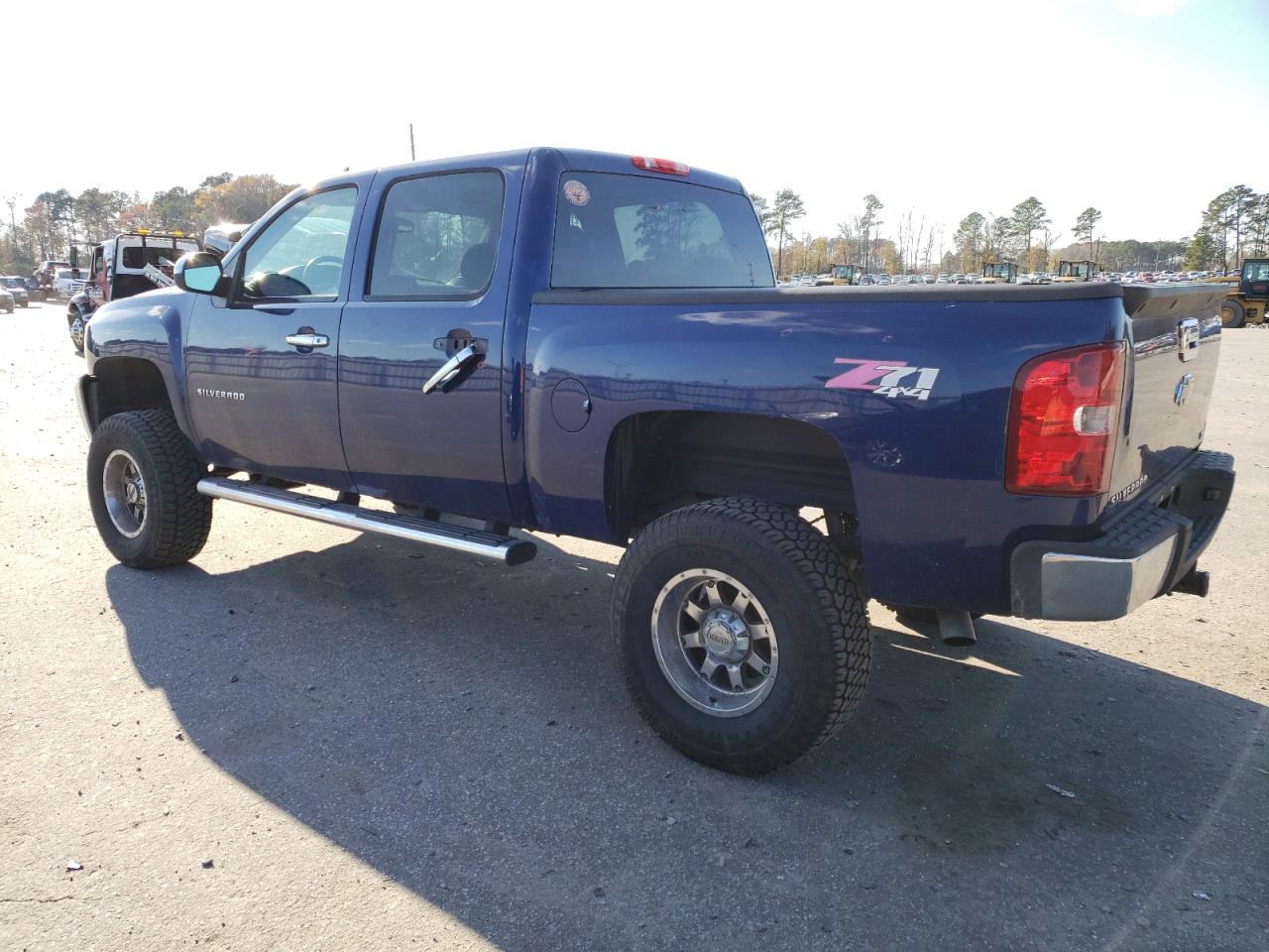 Image 2 of 2013 CHEVROLET SILVERADO K1500 LT 2013 with VIN 3GCPKSE72DG155127
