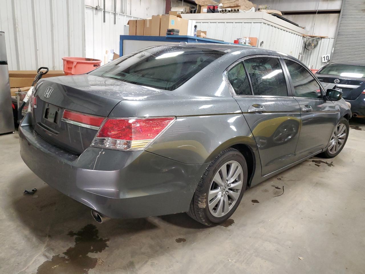 Image 3 of 2012 HONDA ACCORD EXL 2012 with VIN 1HGCP2F83CA221383