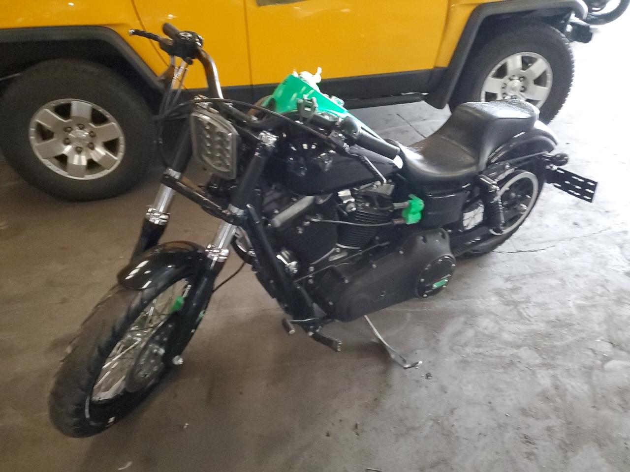 Image 2 of 2016 HARLEY-DAVIDSON FXDB DYNA STREET BOB 2016 with VIN 1HD1GXM10GC326268