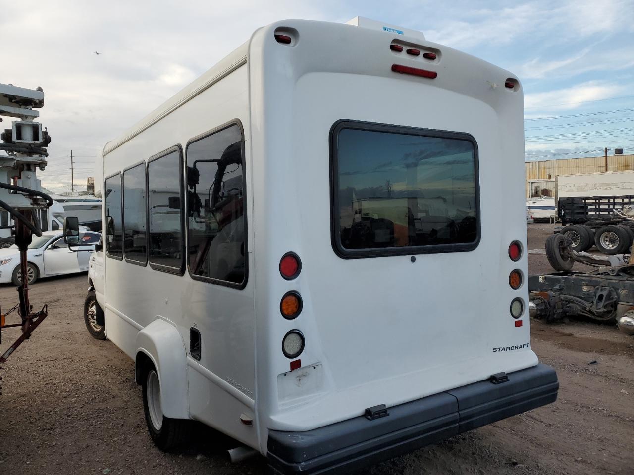 Изображение 2 2017 FORD ECONOLINE E350 SUPER DUTY CUTAWAY VAN 2017 с VIN 1FDEE3FS1HDC70906