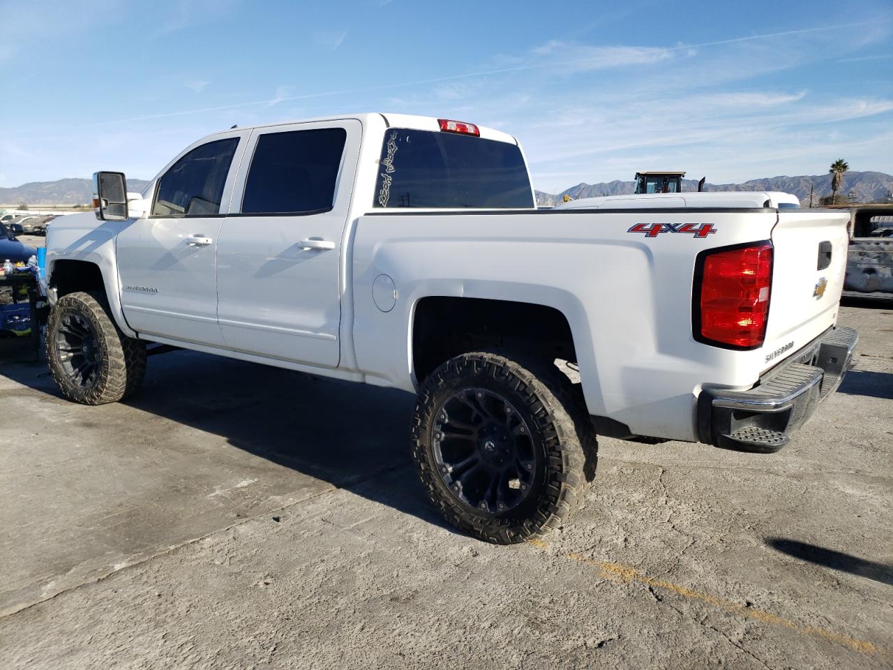 Изображение 2 2015 CHEVROLET SILVERADO K1500 LT 2015 с VIN 3GCUKREH5FG269503