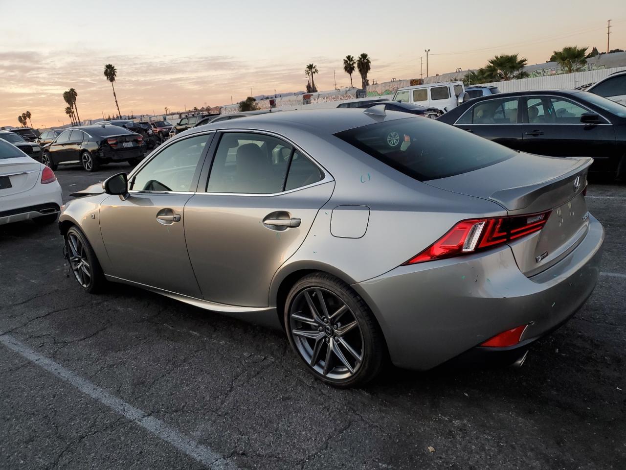 Obraz 2 z 2016 LEXUS IS 200T 2016 z VIN JTHBA1D26G5022281