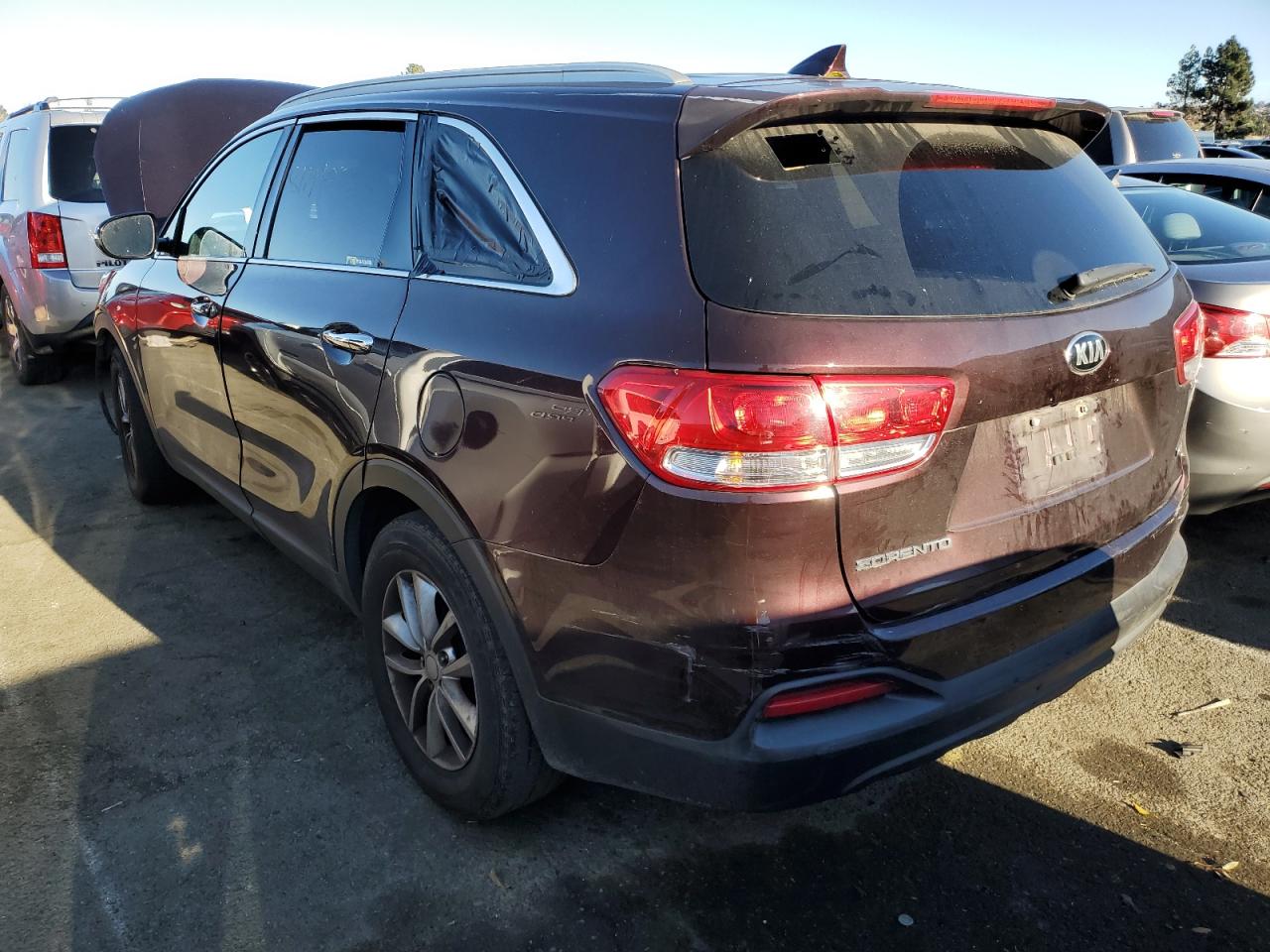 Изображение 2 2016 KIA SORENTO LX 2016 с VIN 5XYPG4A55GG011141