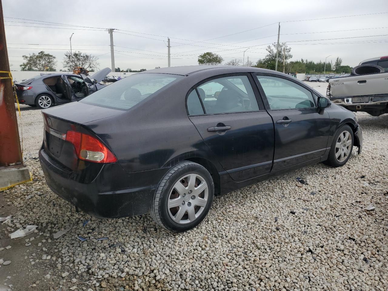 Изображение 3 2011 HONDA CIVIC LX 2011 с VIN 19XFA1F55BE044165
