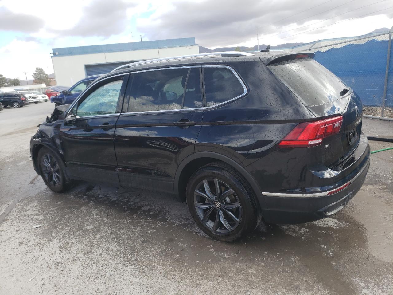 Image 2 of 2022 VOLKSWAGEN TIGUAN SE 2022 with VIN 3VV3B7AX7NM154934