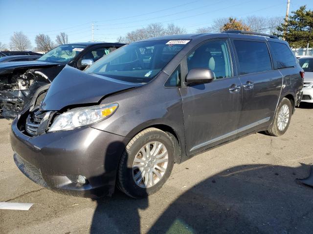 Obraz 1 z 2015 TOYOTA SIENNA XLE 2015 z VIN 5TDYK3DC9FS550936
