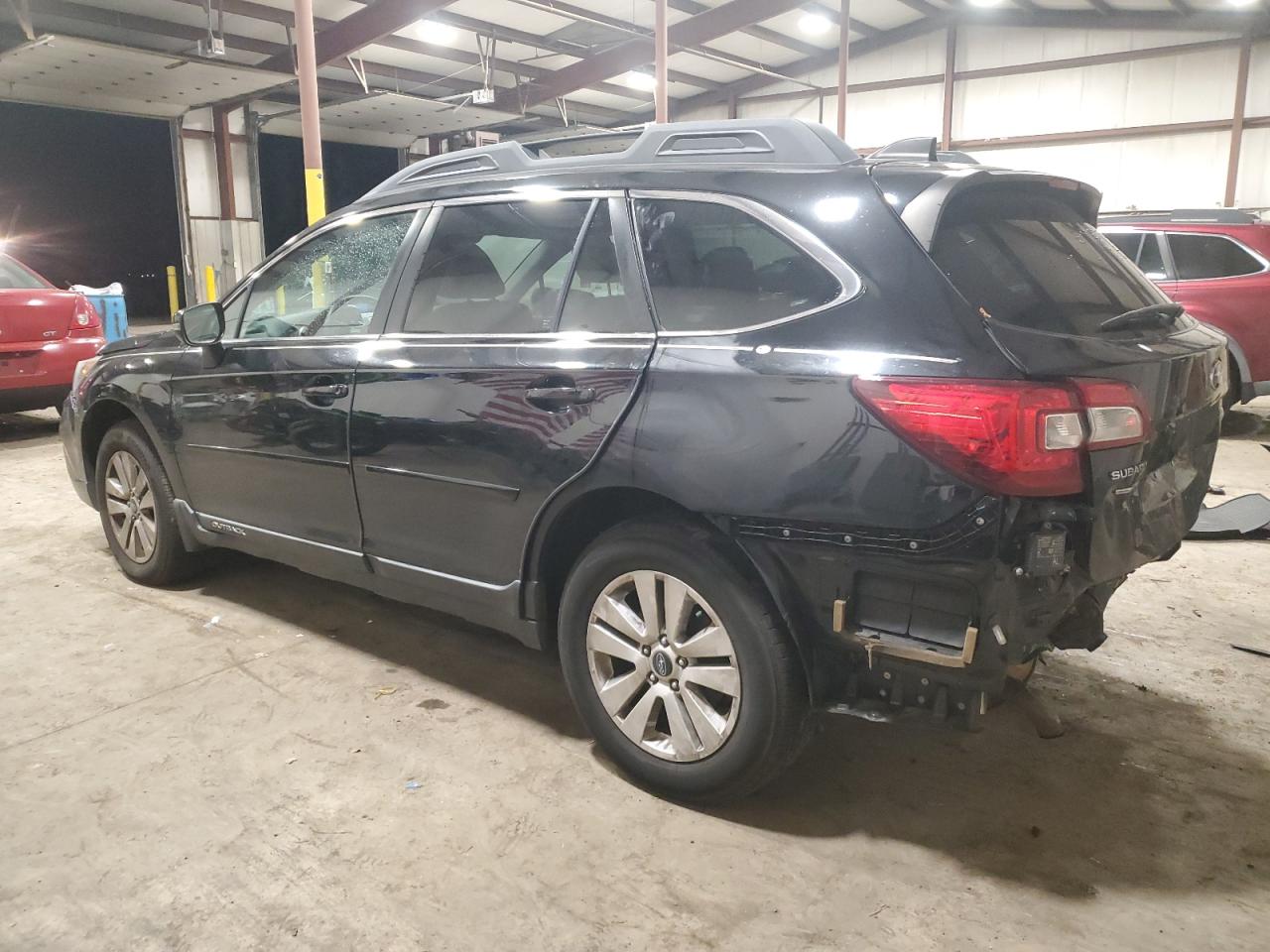 Изображение 2 2018 SUBARU OUTBACK 2.5I PREMIUM 2018 с VIN 4S4BSAHC8J3368168