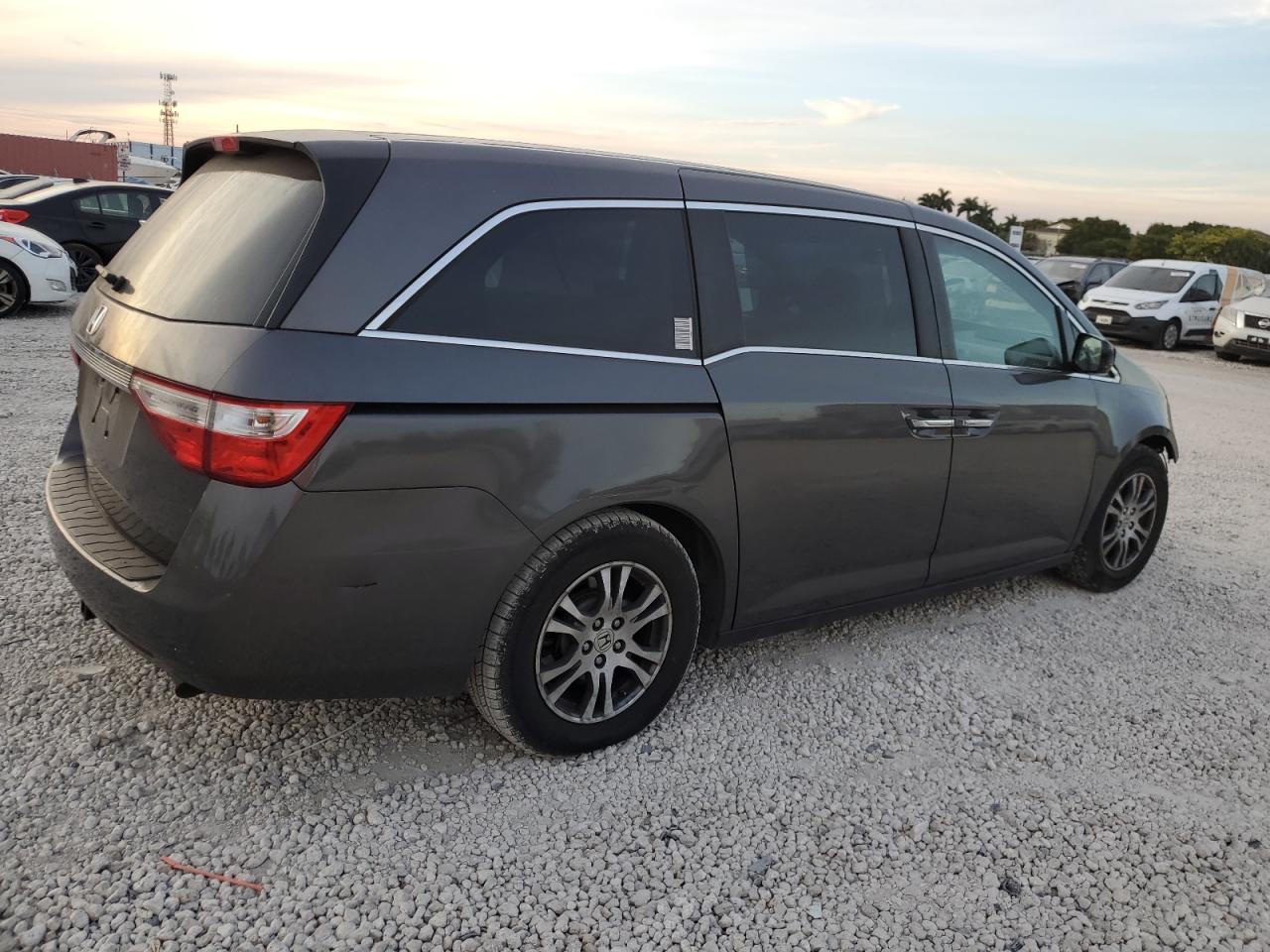 Image 3 of 2012 HONDA ODYSSEY EX 2012 with VIN 5FNRL5H46CB104890