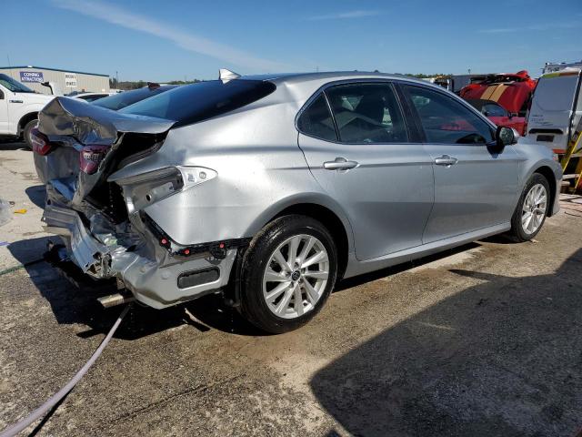 Obraz 3 z 2024 TOYOTA CAMRY LE 2024 z VIN 4T1C11AK2RU192443