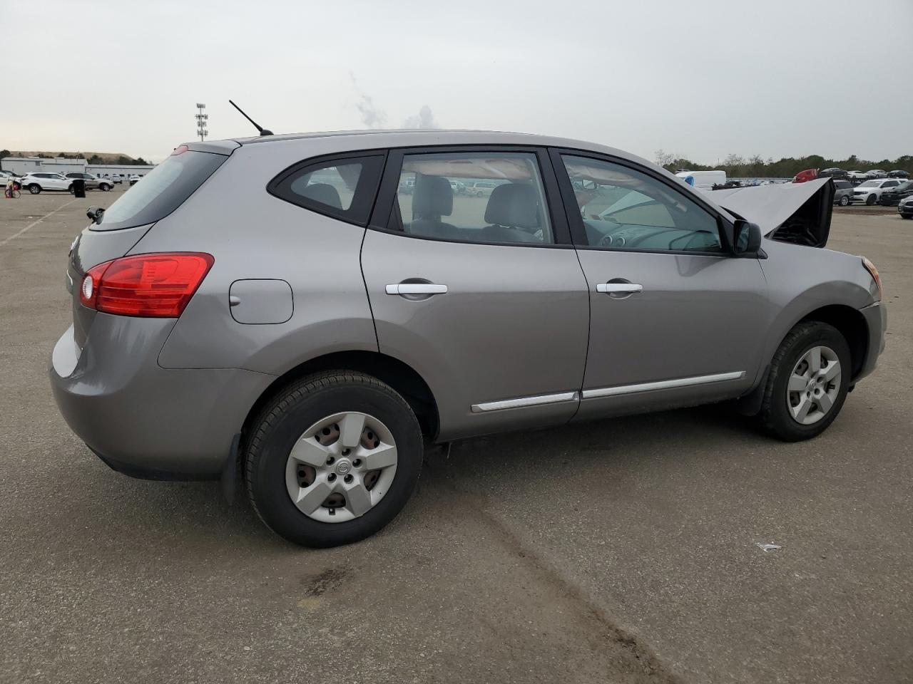 Image 3 of 2015 NISSAN ROGUE SELECT S 2015 with VIN JN8AS5MV3FW753520