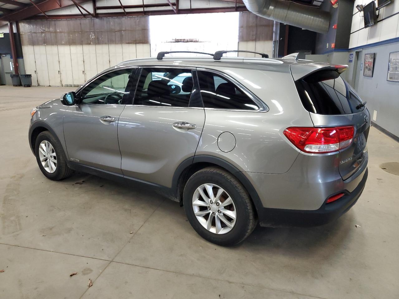 Изображение 2 2016 KIA SORENTO LX 2016 с VIN 5XYPGDA54GG044034