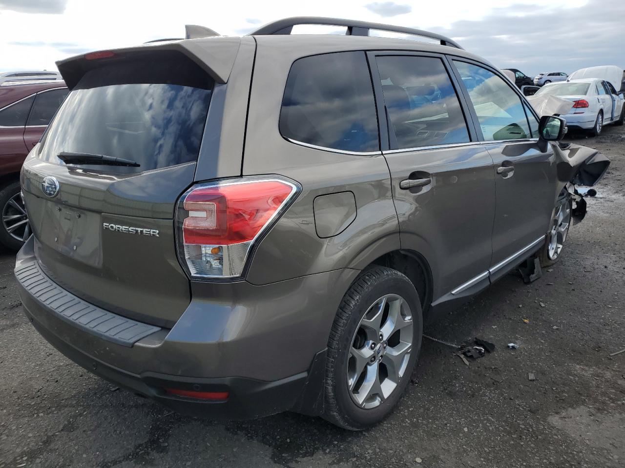 Image 3 of 2018 SUBARU FORESTER 2.5I TOURING 2018 with VIN JF2SJAWC8JH599568