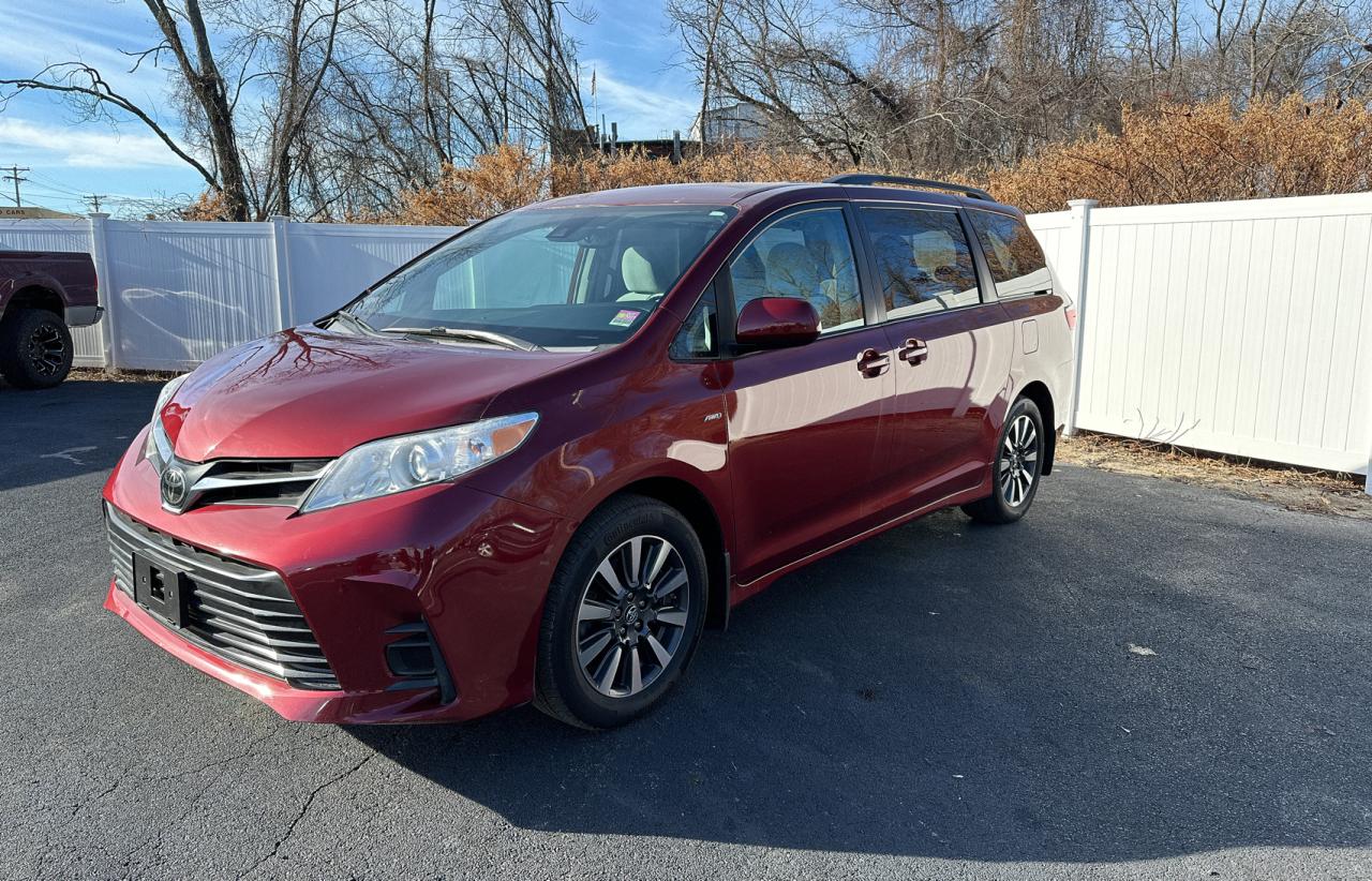 Obraz 2 z 2019 TOYOTA SIENNA LE 2019 z VIN 5TDJZ3DC6KS218900