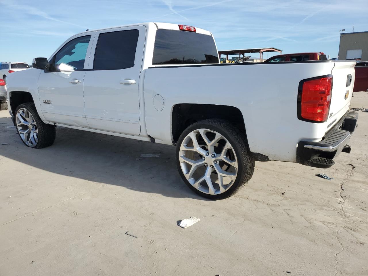 Image 2 of 2018 CHEVROLET SILVERADO C1500 LT 2018 with VIN 3GCPCREC3JG272942