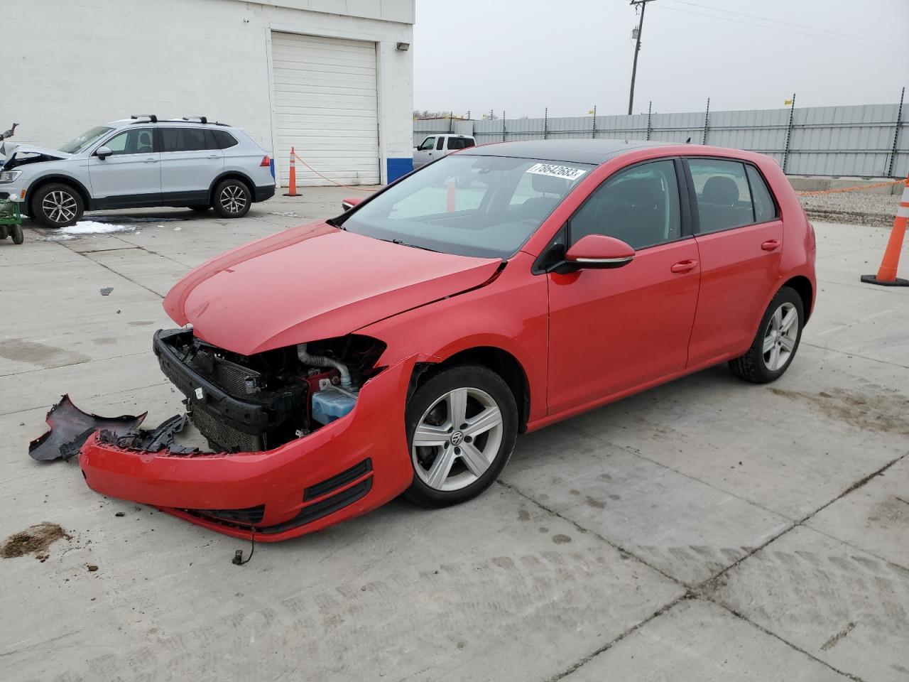 2017 VOLKSWAGEN GOLF S 2017 image