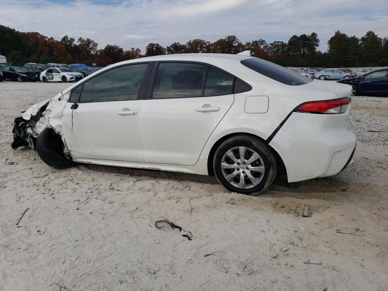 Obraz 2 z 2021 TOYOTA COROLLA LE 2021 z VIN 5YFEPMAE1MP262799