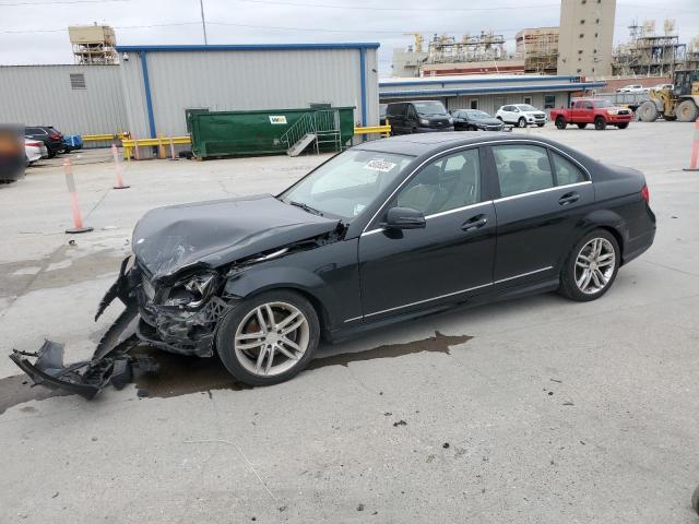 Obraz 1 z 2013 MERCEDES-BENZ C 250 2013 z VIN WDDGF4HB5DR275364